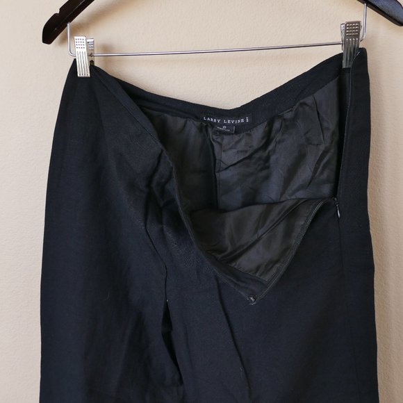 Larry Levine Embroidered Capri Pants- Size 10 - Picture 4 of 7